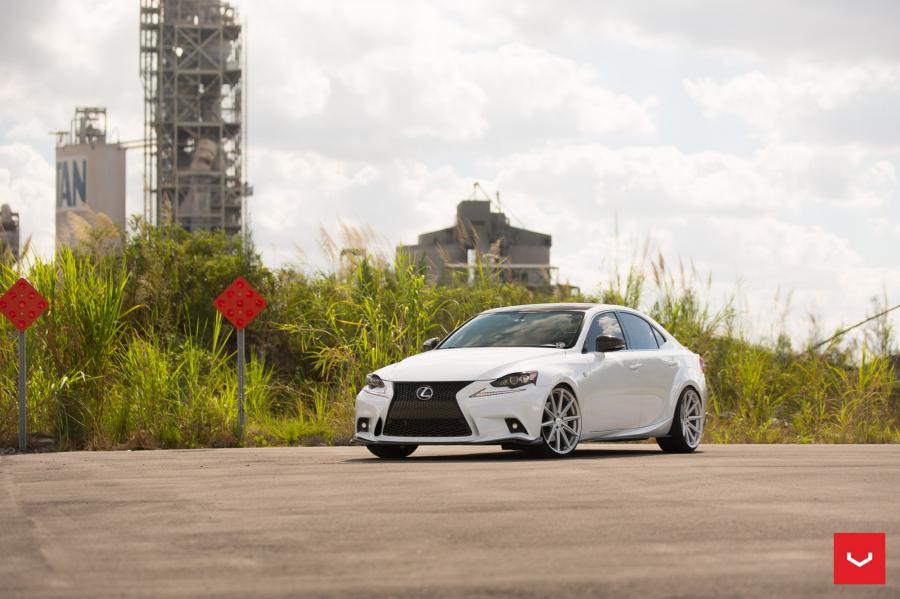  Lexus IS F on Vossen Wheels (VFS-10) 2017 года  (фото 22 из 72)